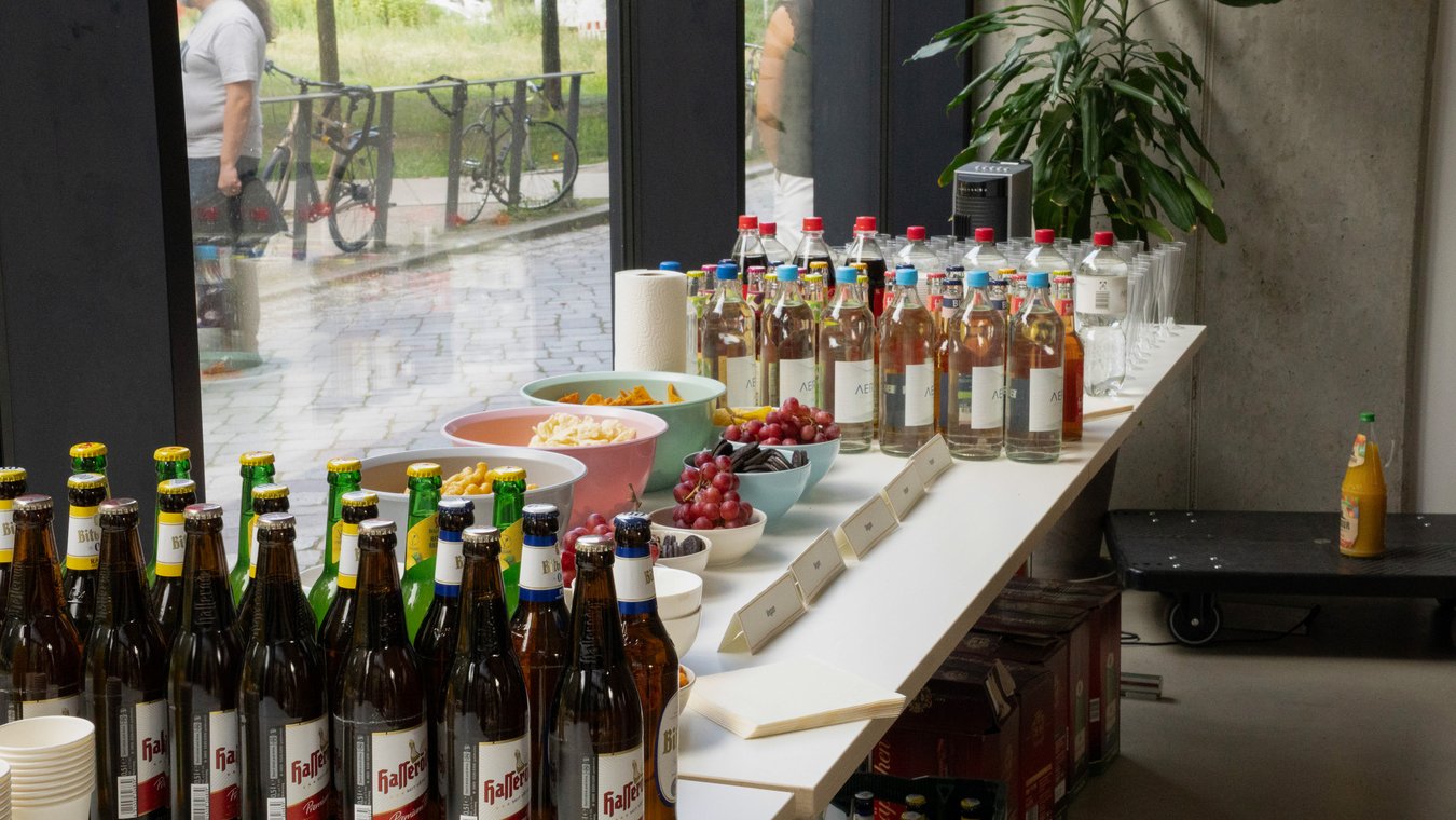 Snacks und Drinks GPB-Zeugnisvergabe
