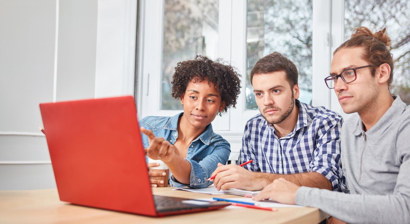 Mitarbeiter Praktikanten Ausbildung Umschulung