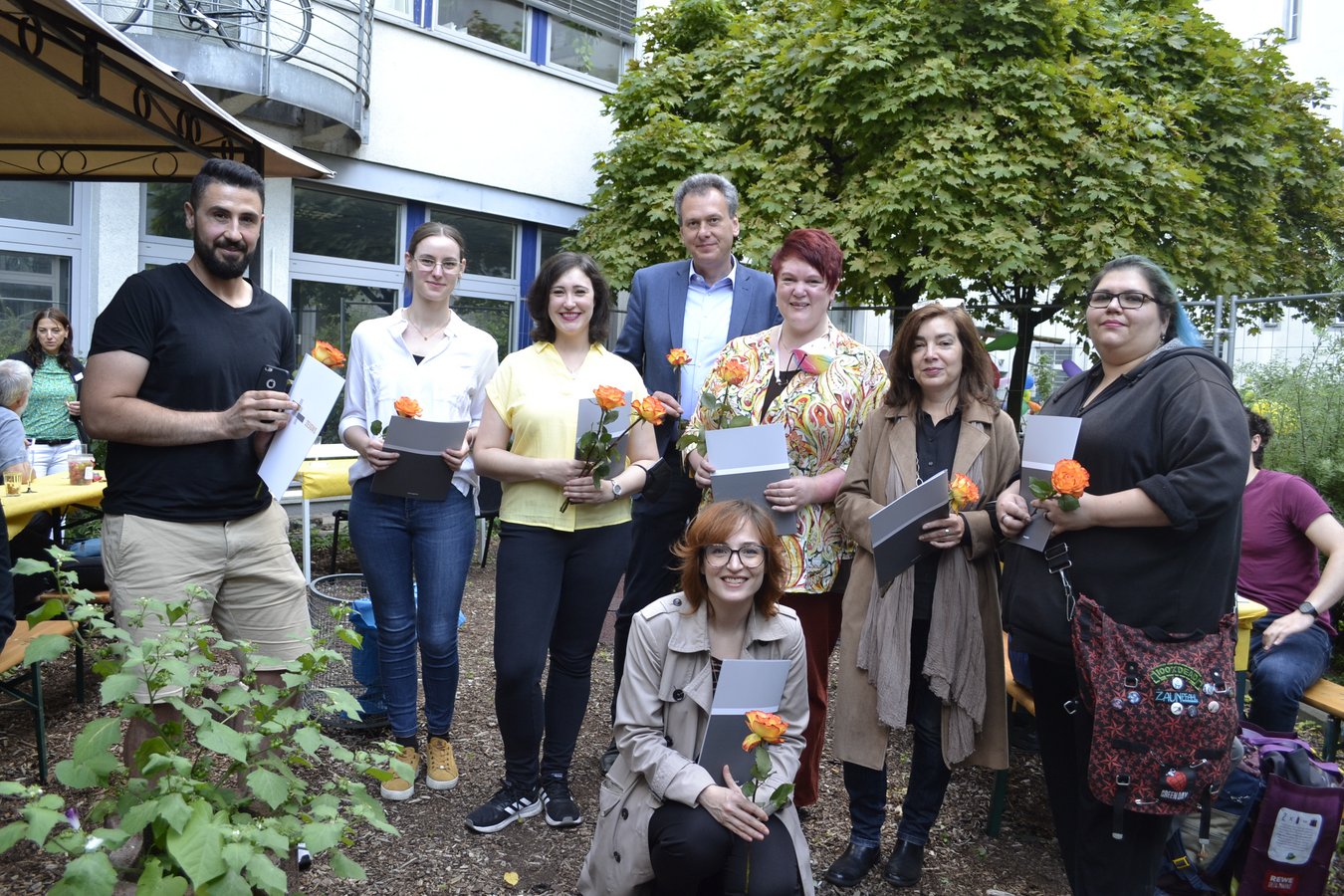 Teilnehmer Absolventen Verabschiedung Feier Neukölln